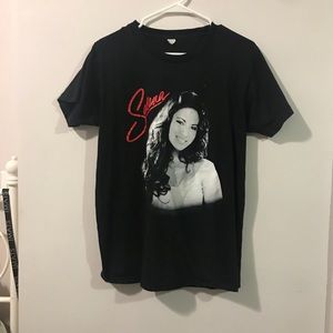 Selena Graphic tee in Unisex Medium